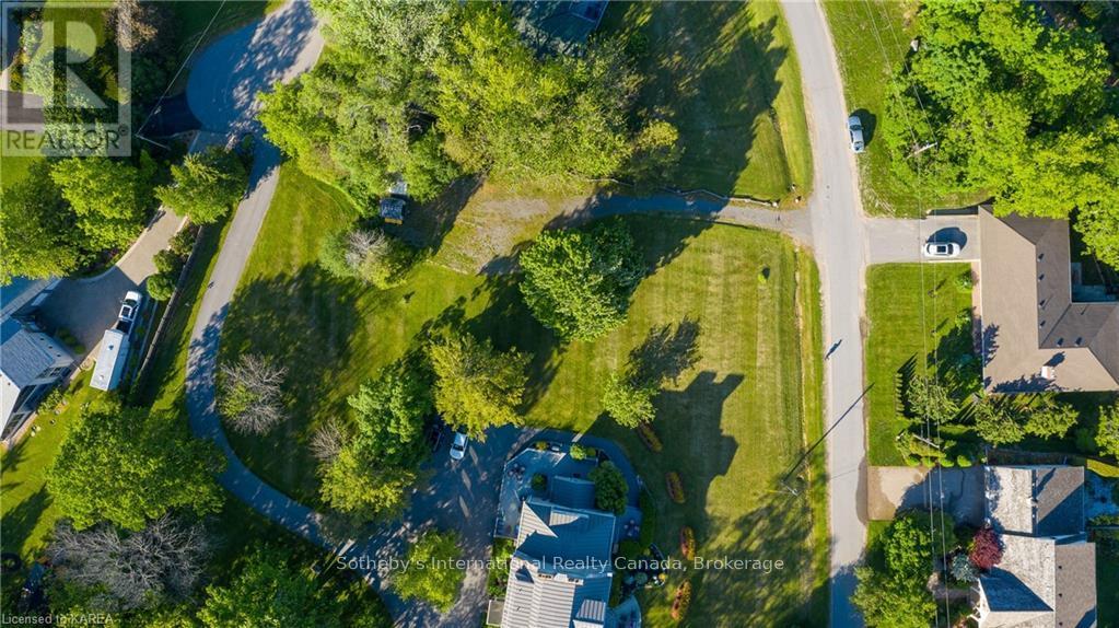 4 Starr Place Property Photo 3