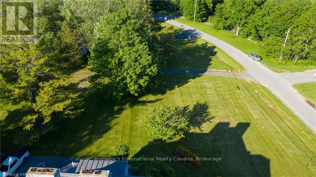4 Starr Place Property Photo 4
