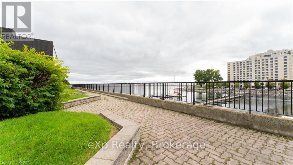 1407 - 185 Ontario Street Property Photo 32