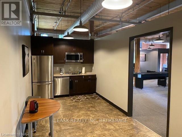 200 - 243 Church Street Property Photo 6