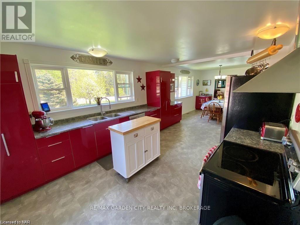 13 Finn Road Property Photo 15