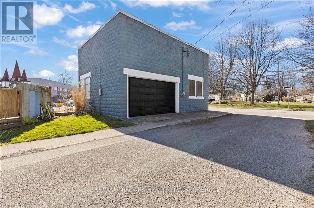 34 Queens Circle Property Photo 7