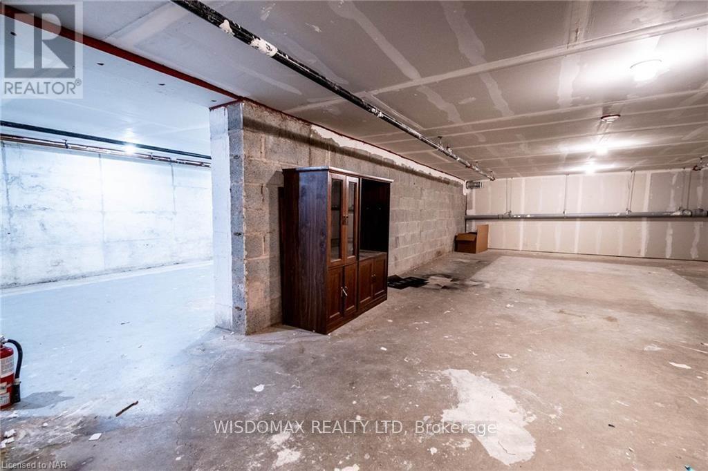 4 - 3710 Main Street Street Property Photo 13