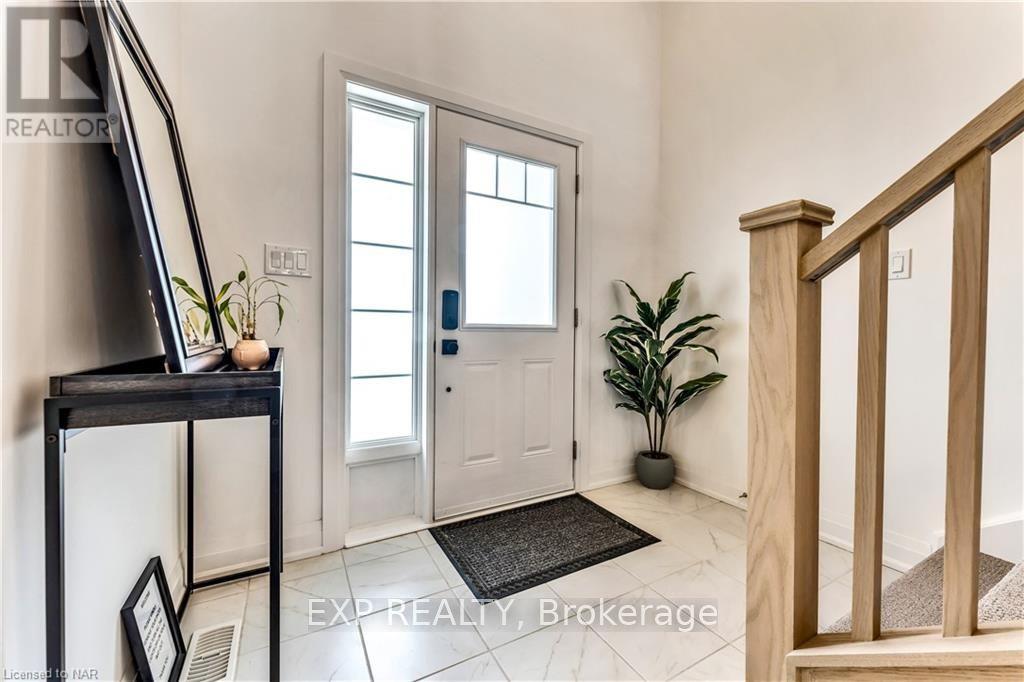 156 Schooners Lane Property Photo 11
