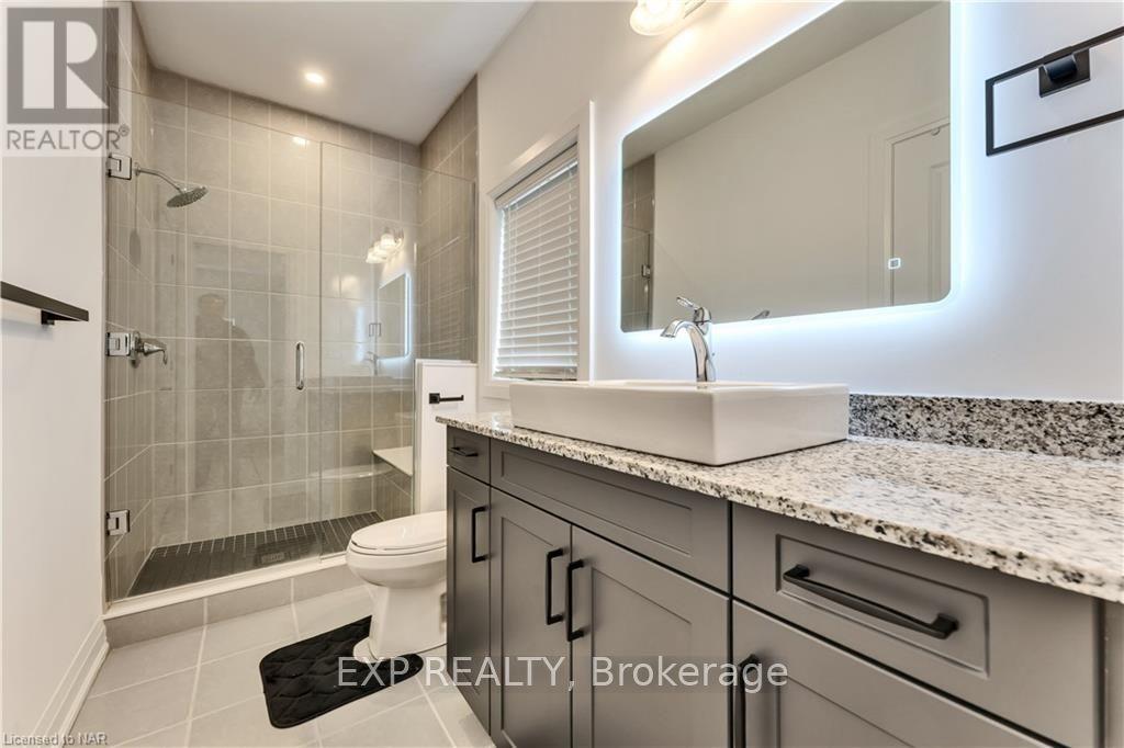 156 Schooners Lane Property Photo 20