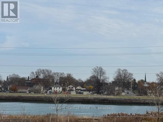 355 King Street Property Photo 9