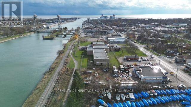 355 King Street Property Photo 11
