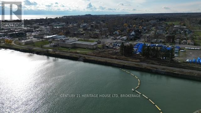 355 King Street Property Photo 12
