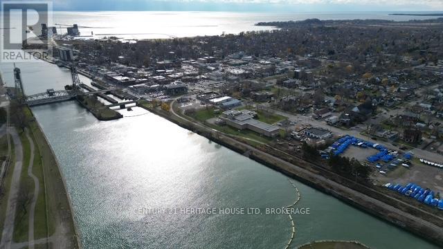 355 King Street Property Photo 13