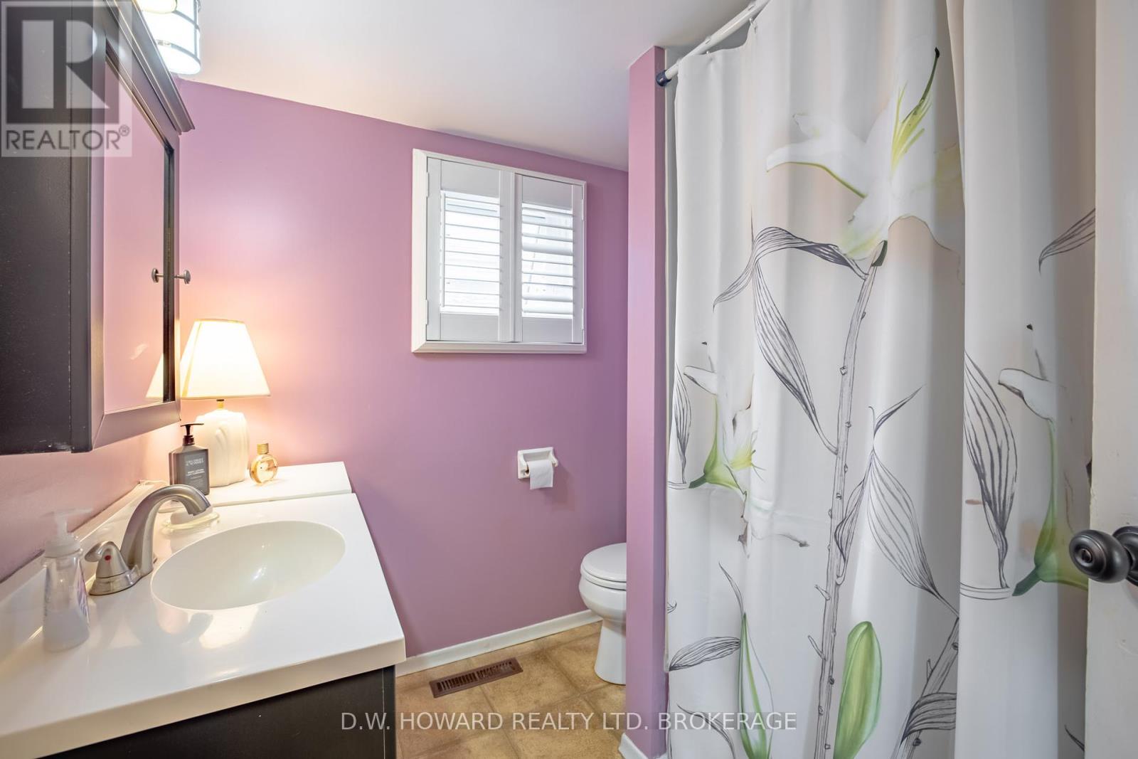 692 Lakeshore Road Property Photo 15