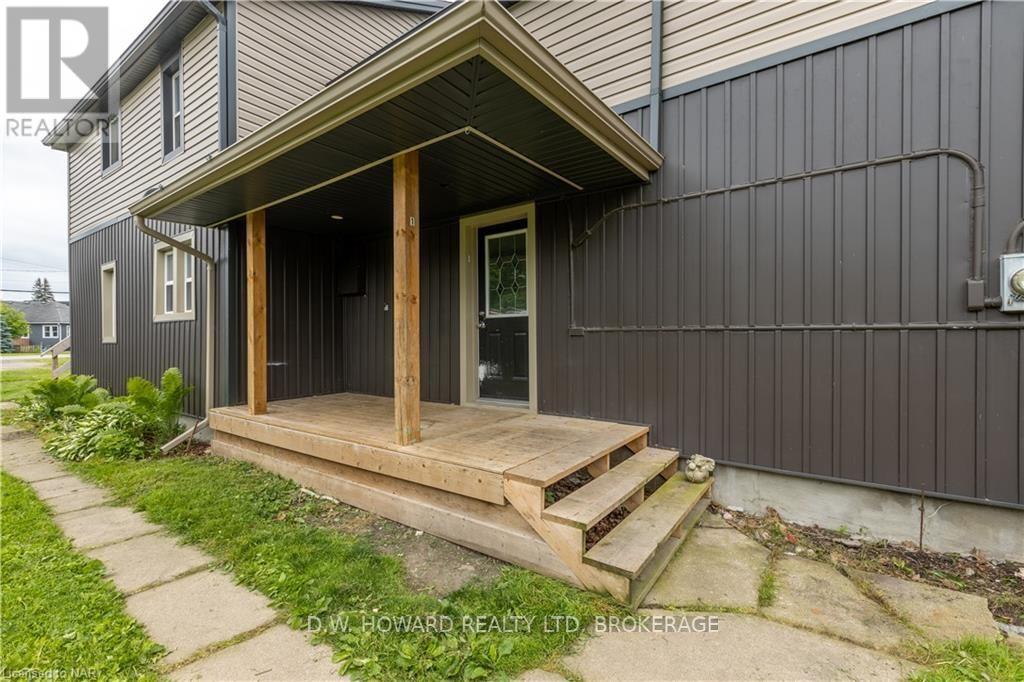 77 Chippawa Road Property Photo 5
