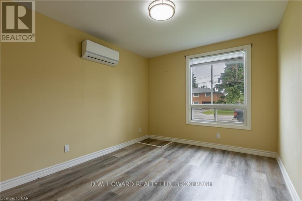77 Chippawa Road Property Photo 9
