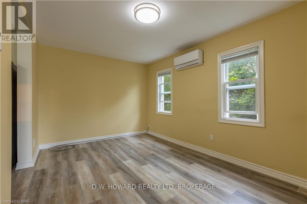 77 Chippawa Road Property Photo 10