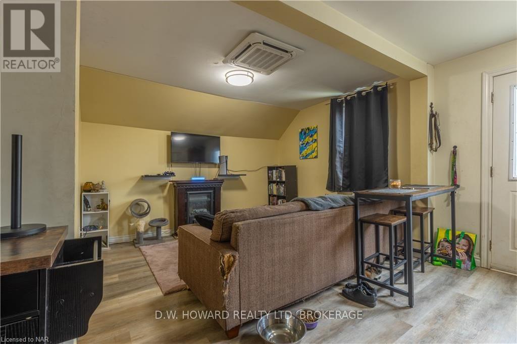 77 Chippawa Road Property Photo 17