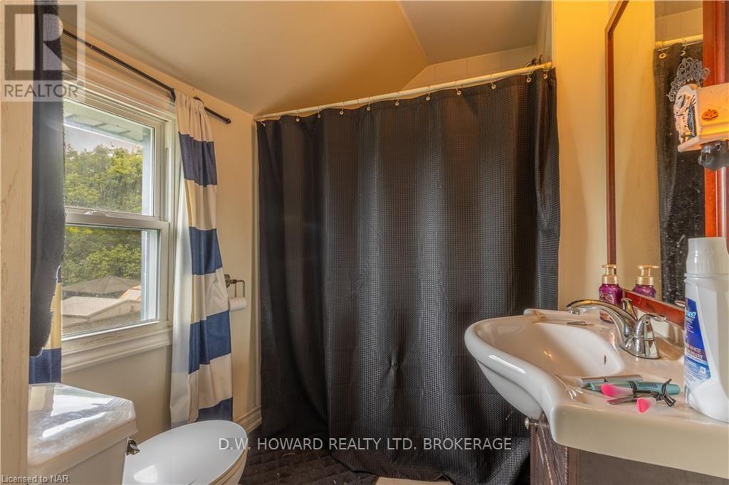77 Chippawa Road Property Photo 19