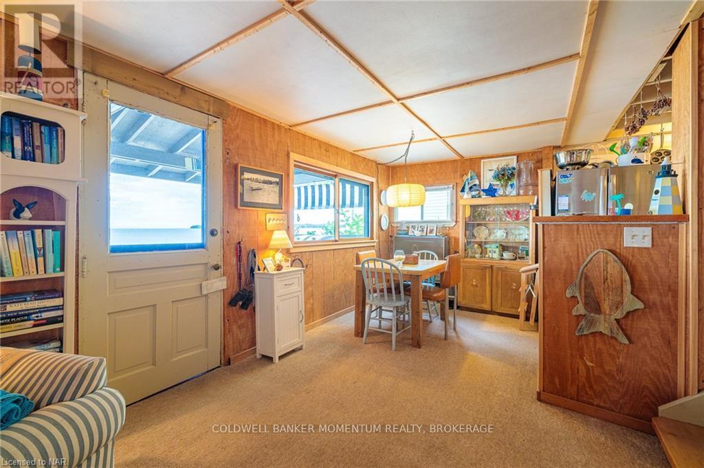 4047 Crystal Beach Hill Lane Property Photo 8