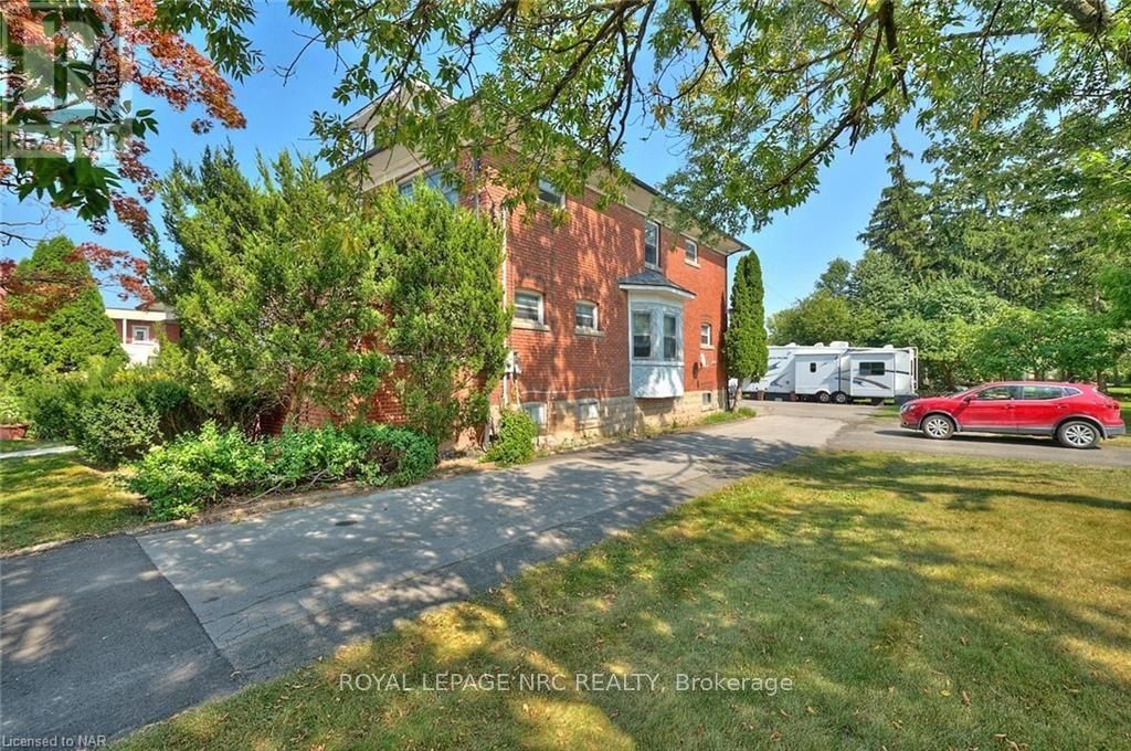 3758 Main Street Property Photo 6