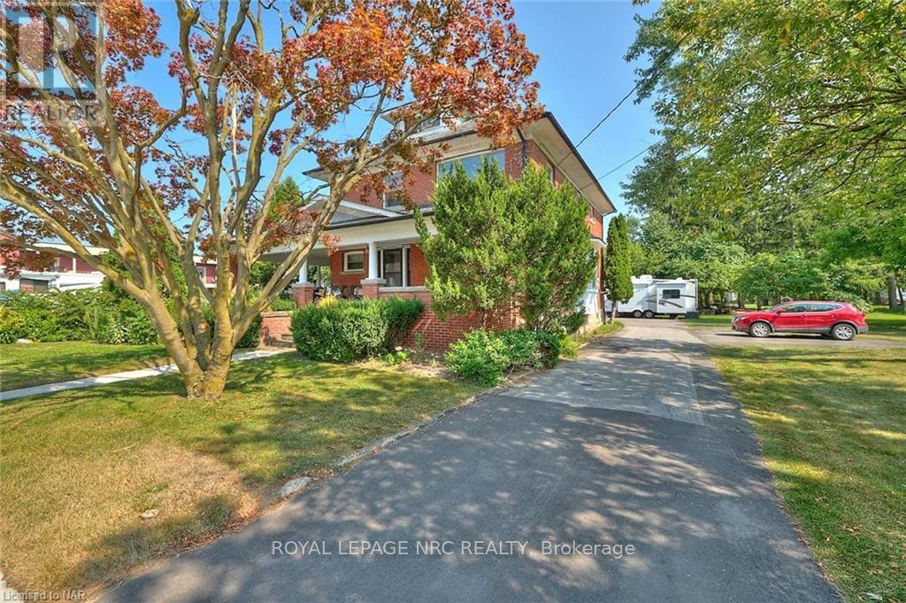 3758 Main Street Property Photo 7