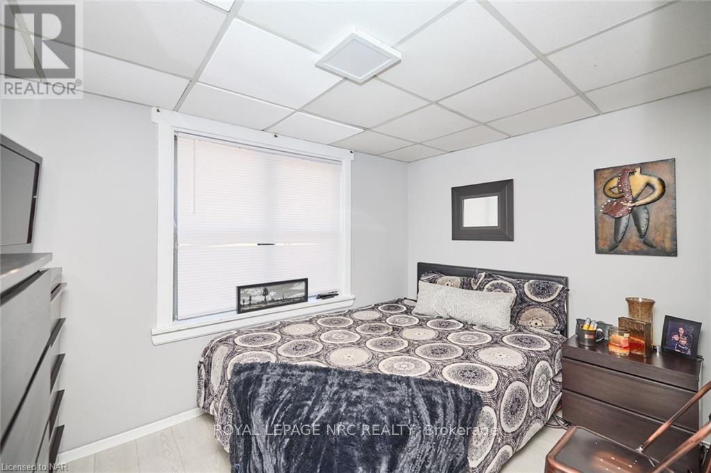 3758 Main Street Property Photo 15