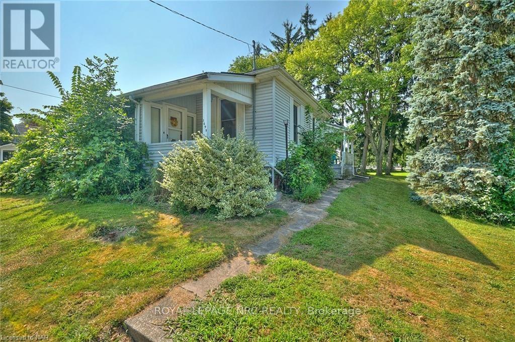 3758 Main Street Property Photo 30