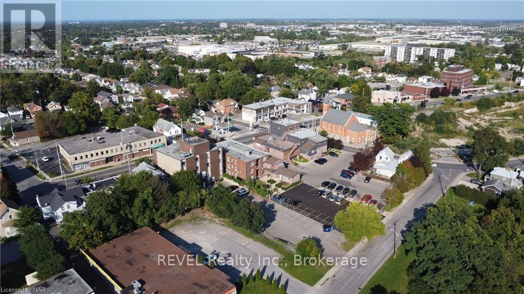 302 - 112 Queenston Street Property Photo 14