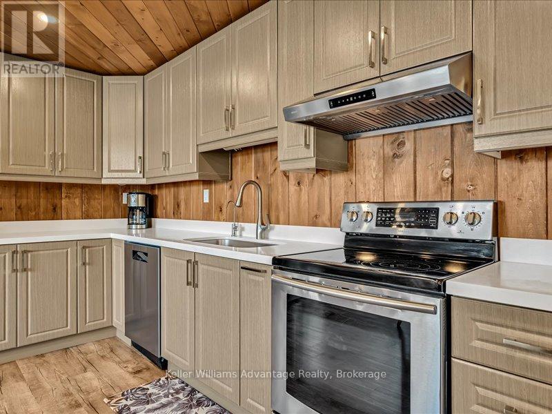 2250 6th Line Property Photo 31
