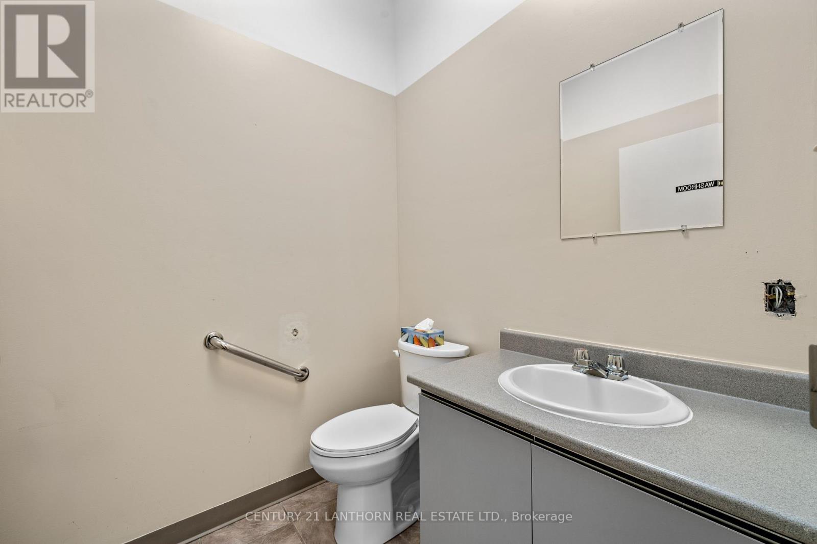 389 Unit-9 Picton Main Street Property Photo 20