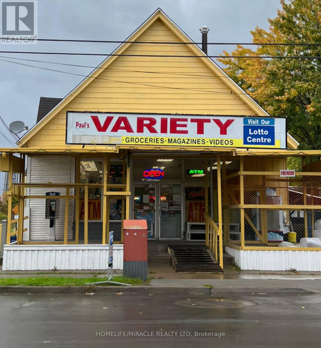 675 King Street Property Photo 1