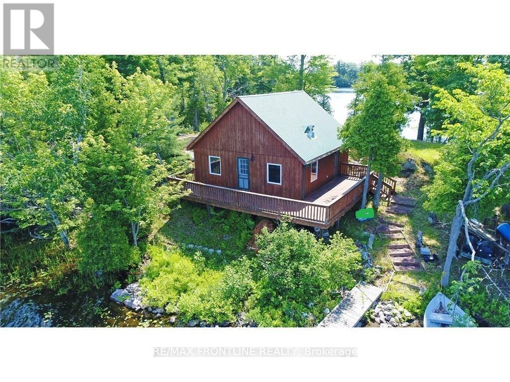 561 Graceys Property Photo 3
