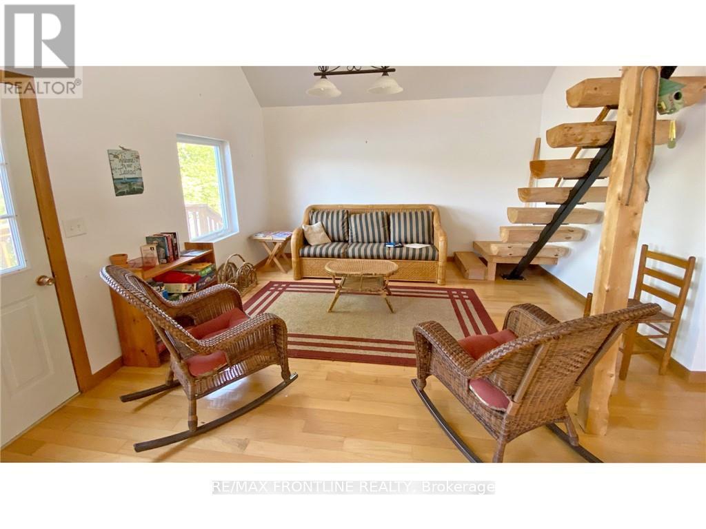 561 Graceys Property Photo 13