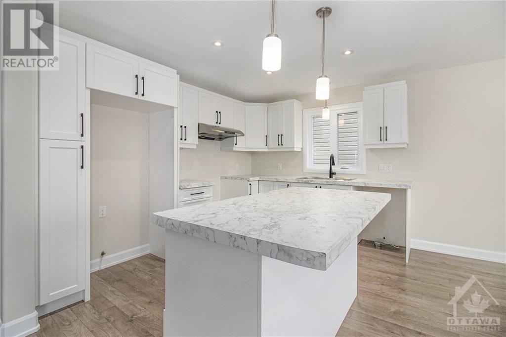 1219 Montblanc Crescent Property Photo 6