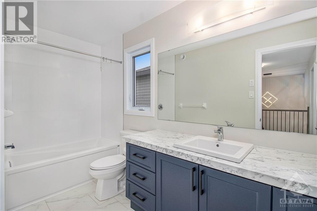 1219 Montblanc Crescent Property Photo 9