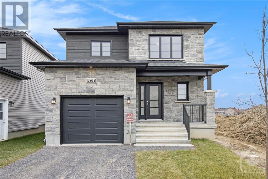 1207 Montblanc Crescent Property Photo 1
