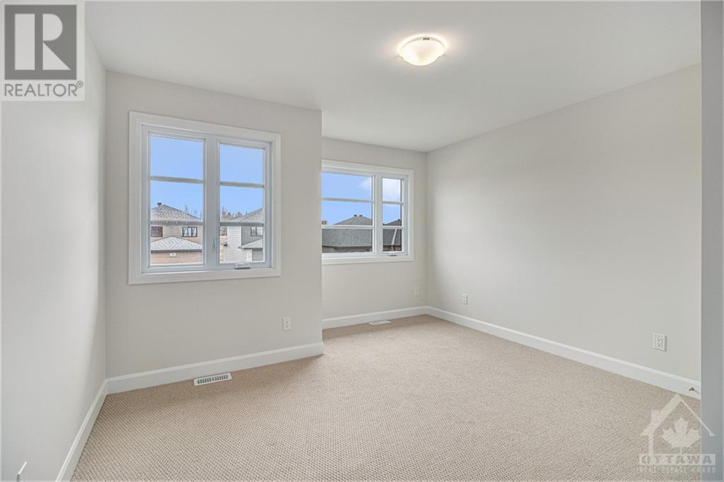 1205 Montblanc Crescent Property Photo 8