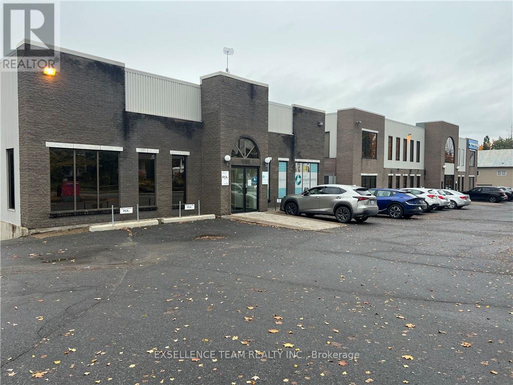 101 - 444-480 Mcgill Street W Property Photo 2