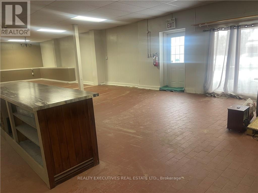 1410 511 Street Property Photo 3