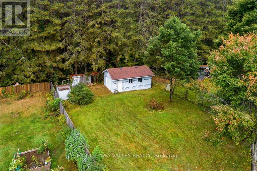 35 Boulter Lake Road Property Photo 1