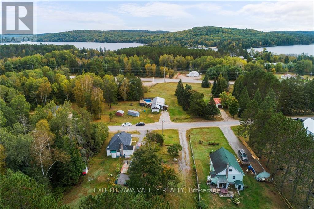 35 Boulter Lake Road Property Photo 7