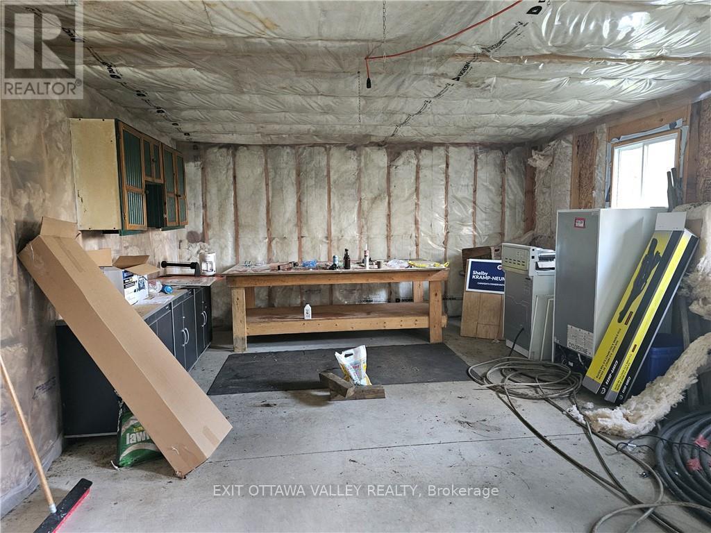35 Boulter Lake Road Property Photo 17