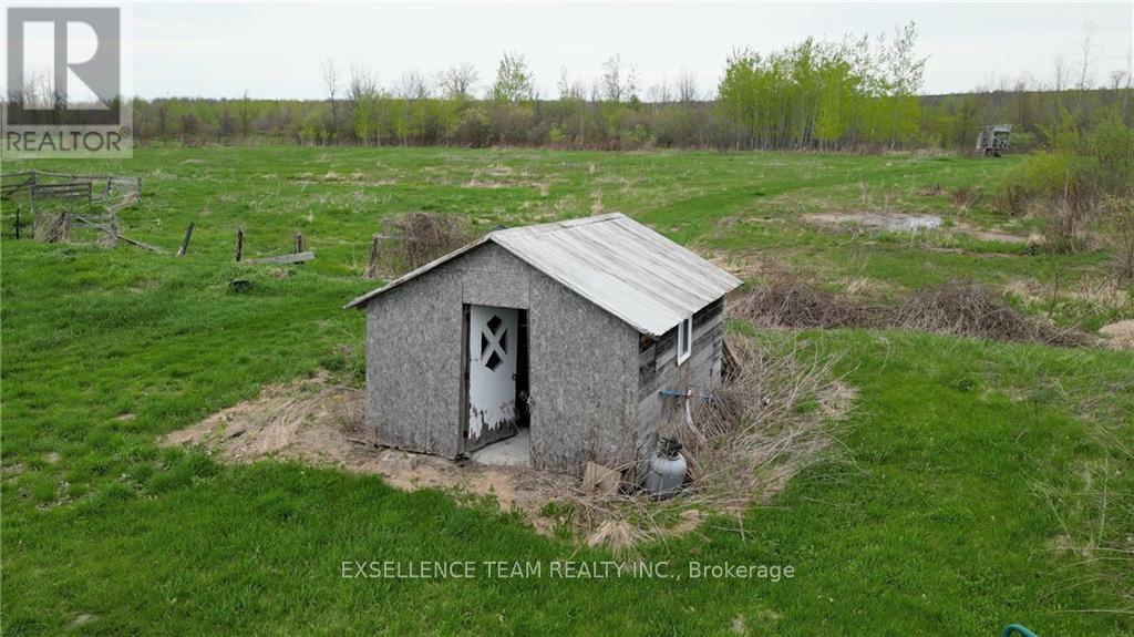 19100 Kenyon Conc Rd 7 Road Property Photo 12