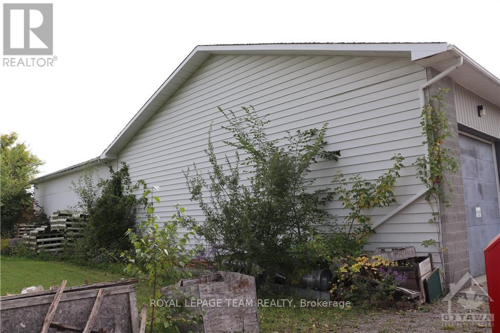 500 Van Buren Street Property Photo 5