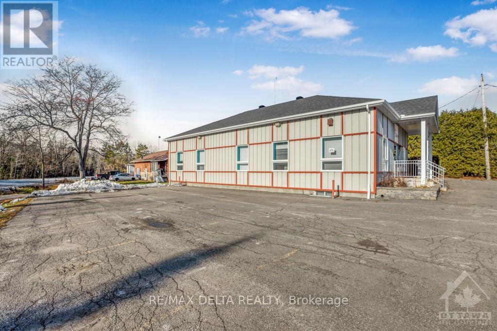 200 Du Comte Street Property Photo 3