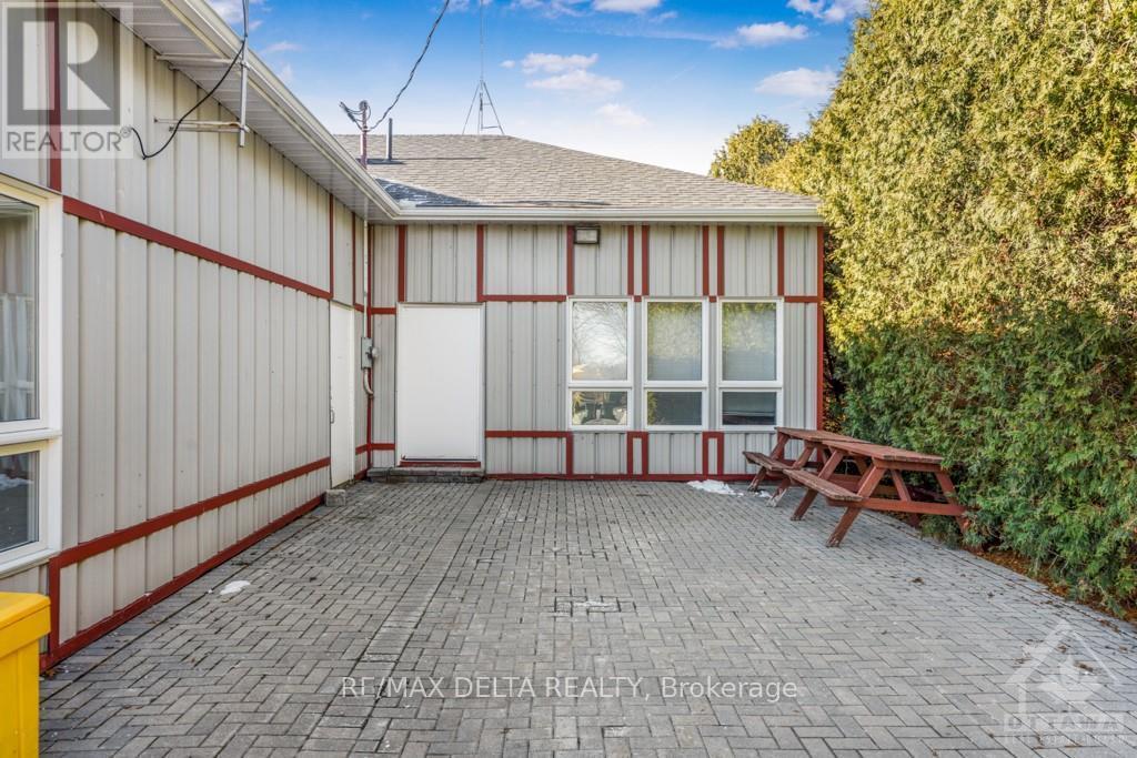 200 Du Comte Street Property Photo 21