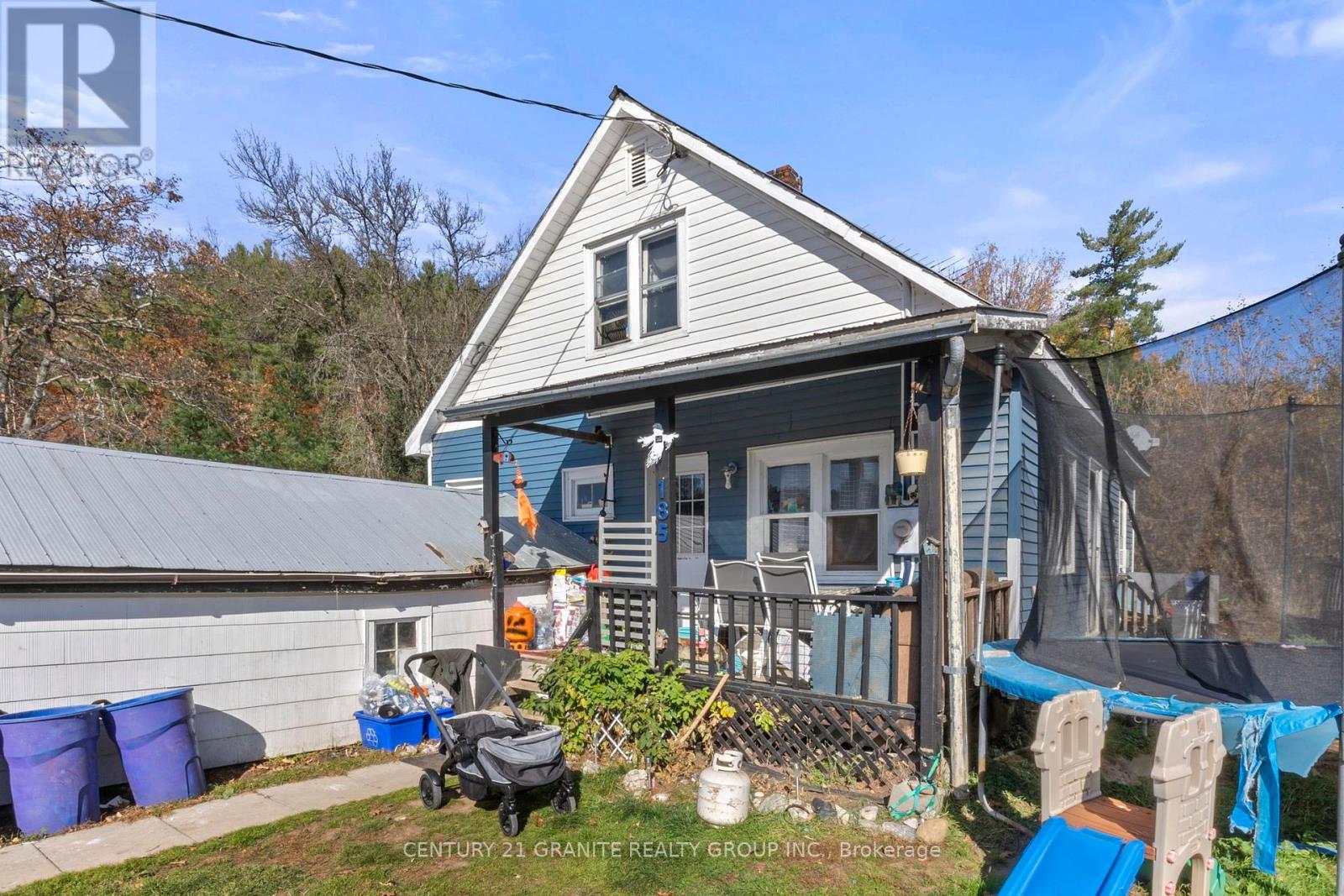 183 Hastings Street N Property Photo 30