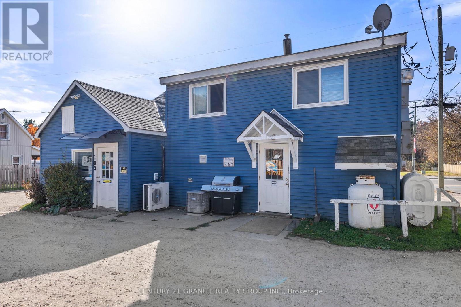 183 Hastings Street N Property Photo 31