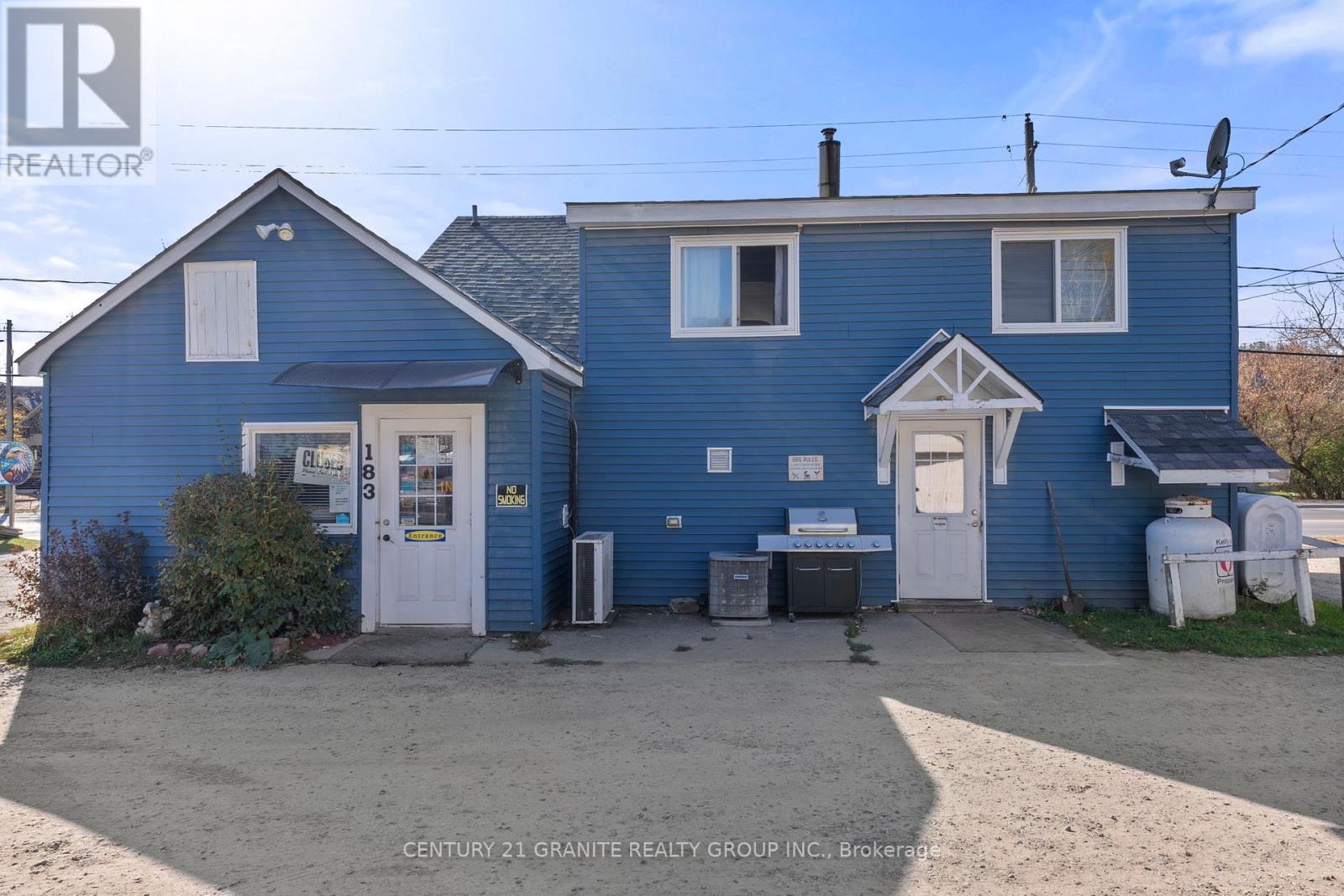 183 Hastings Street N Property Photo 32