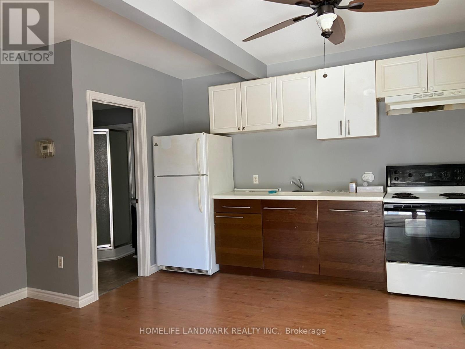 1260 King Street E Property Photo 4