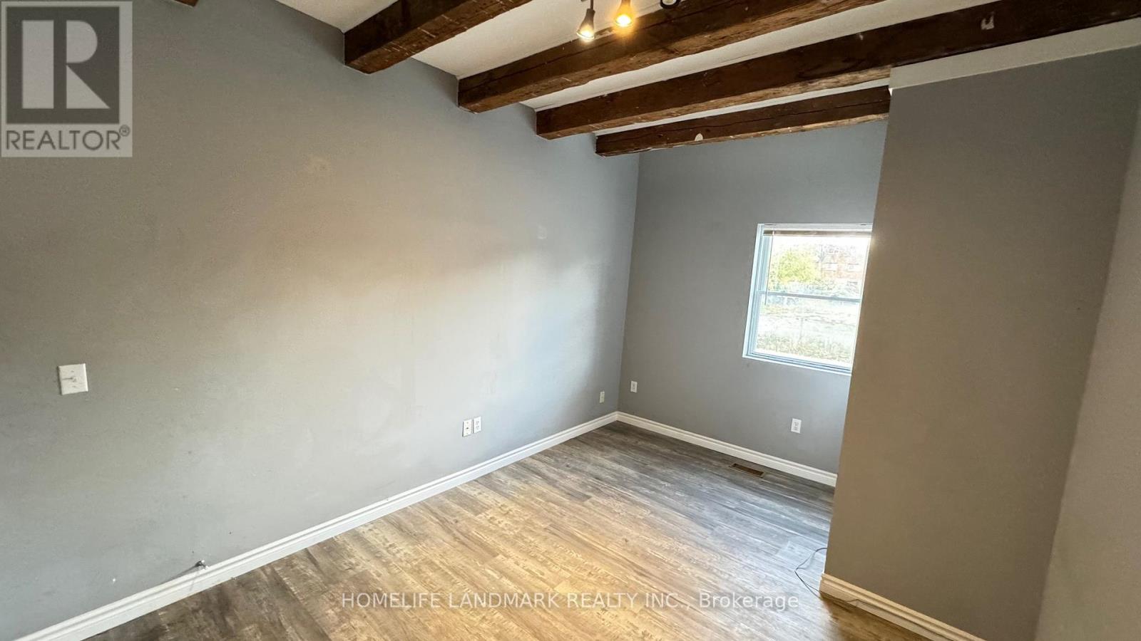 1260 King Street E Property Photo 17
