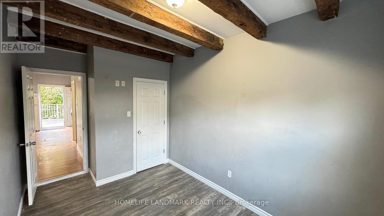 1260 King Street E Property Photo 19