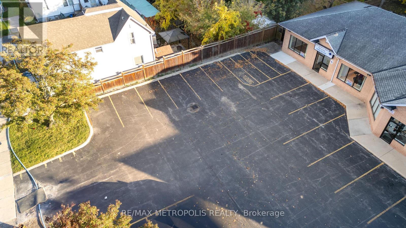 3 - 189 Wellington Street Property Photo 5